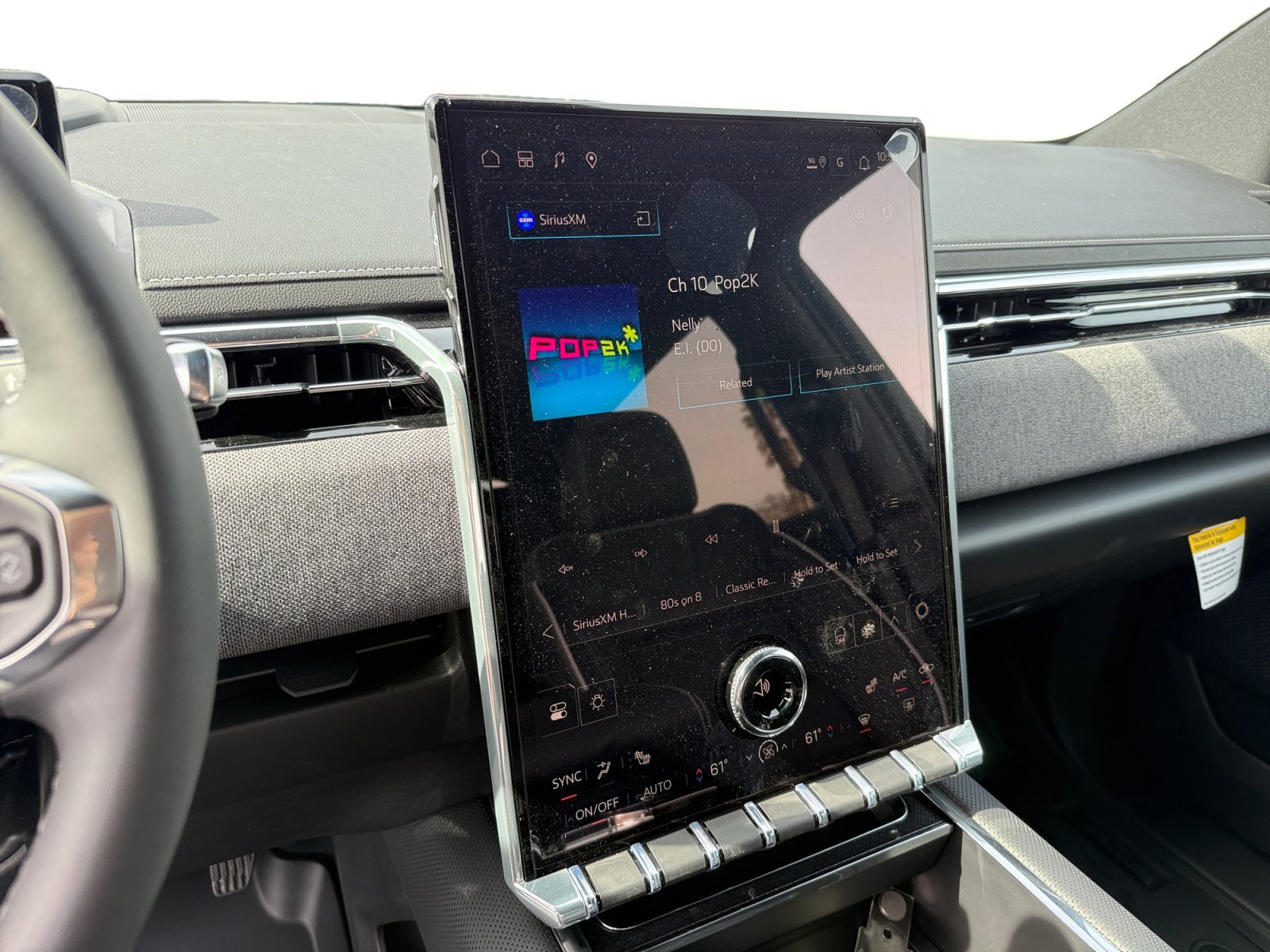 New 2026 Thunderstorm Gray GMC Elevation Standard Range image 12