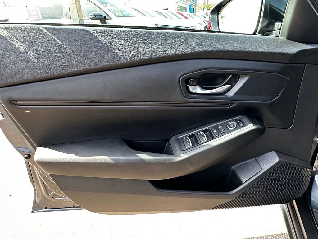 Used 2026 Gray Honda SE image 25