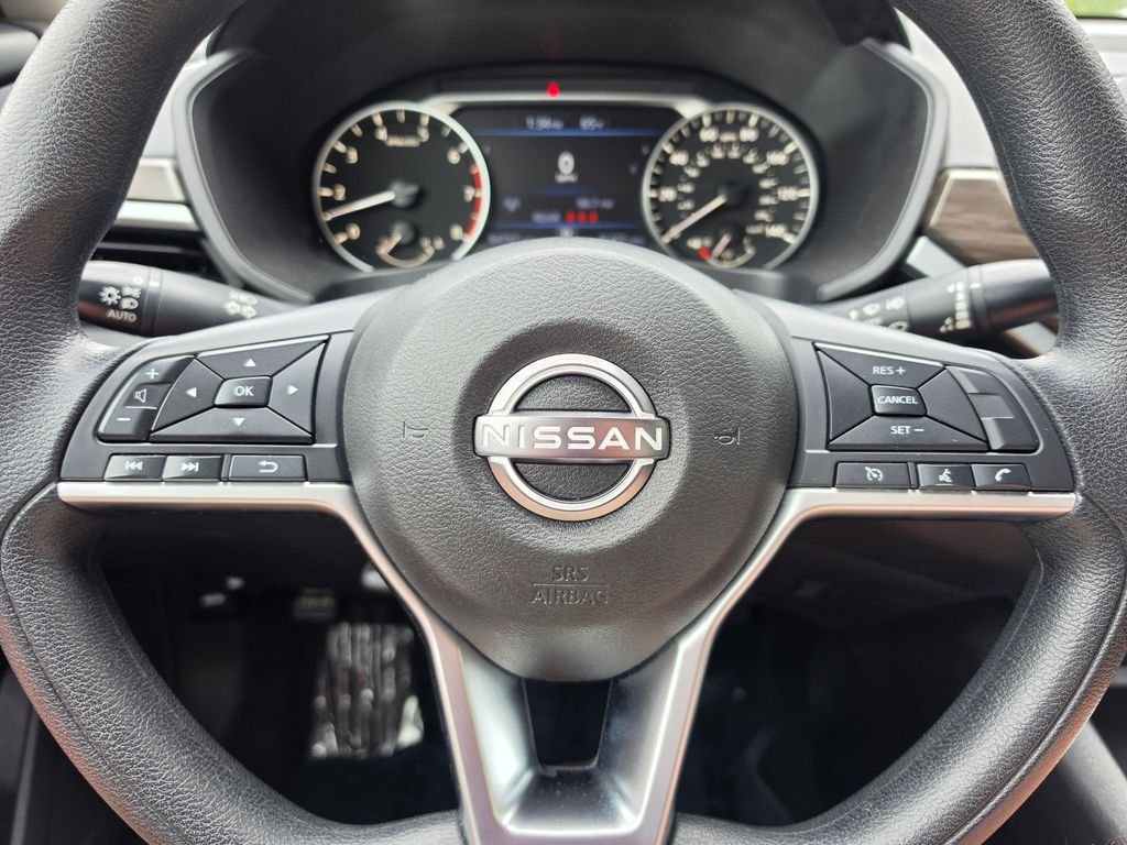 Used 2024 Brilliant Silver Metallic Nissan 2.5 SV image 23