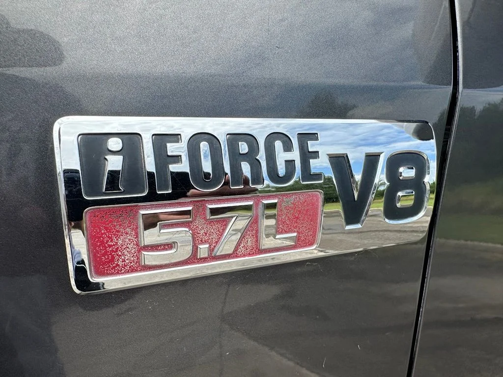 Used 2011 Gray Toyota Grade image 11