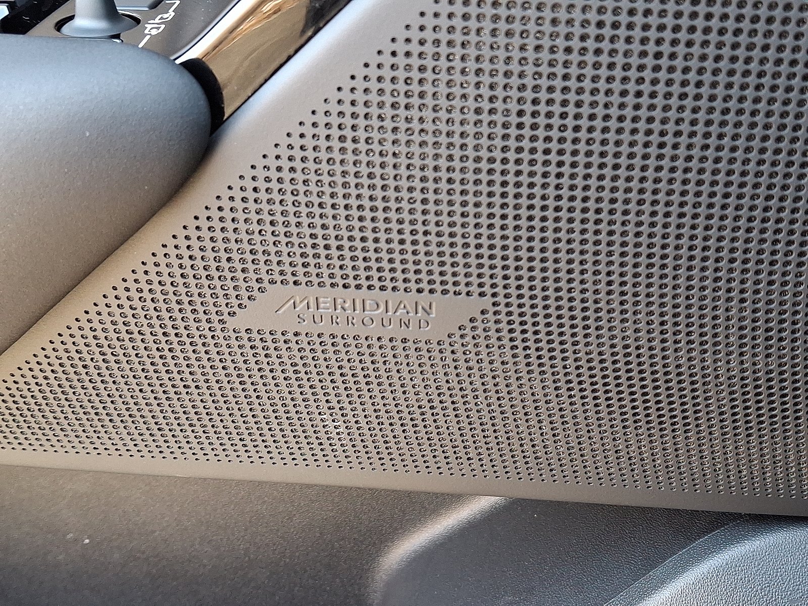 2026 Land Rover Range Rover Velar S - Photo 24