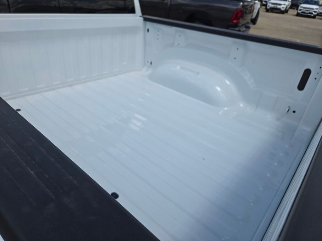 New 2026 Bright White Clearcoat RAM Tradesman image 14