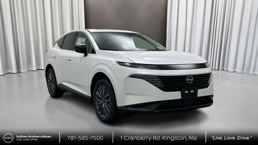 New 2026 White Nissan SL image 3