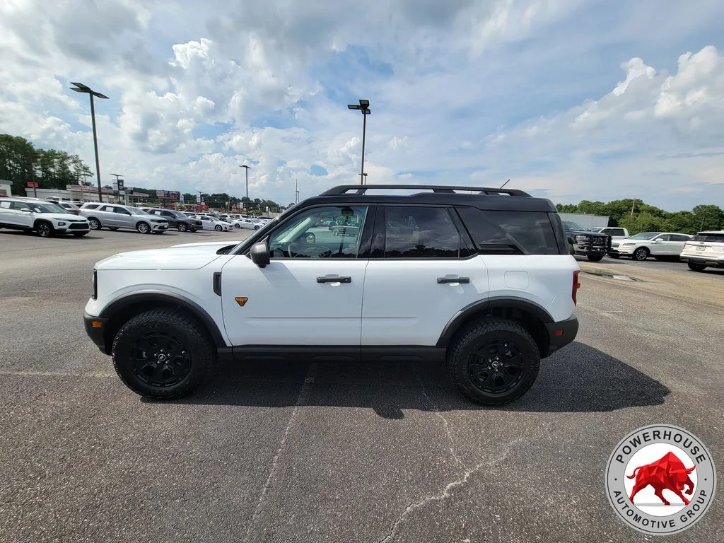 Used 2026 White Ford Badlands image 2