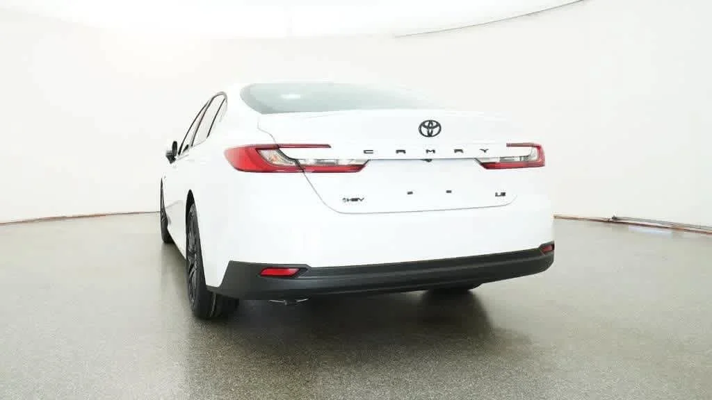 New 2026 Ice Cap Toyota LE image 22