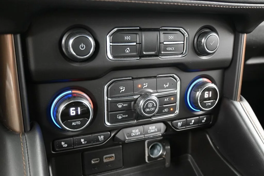 Used 2021 Black Chevrolet High Country image 29