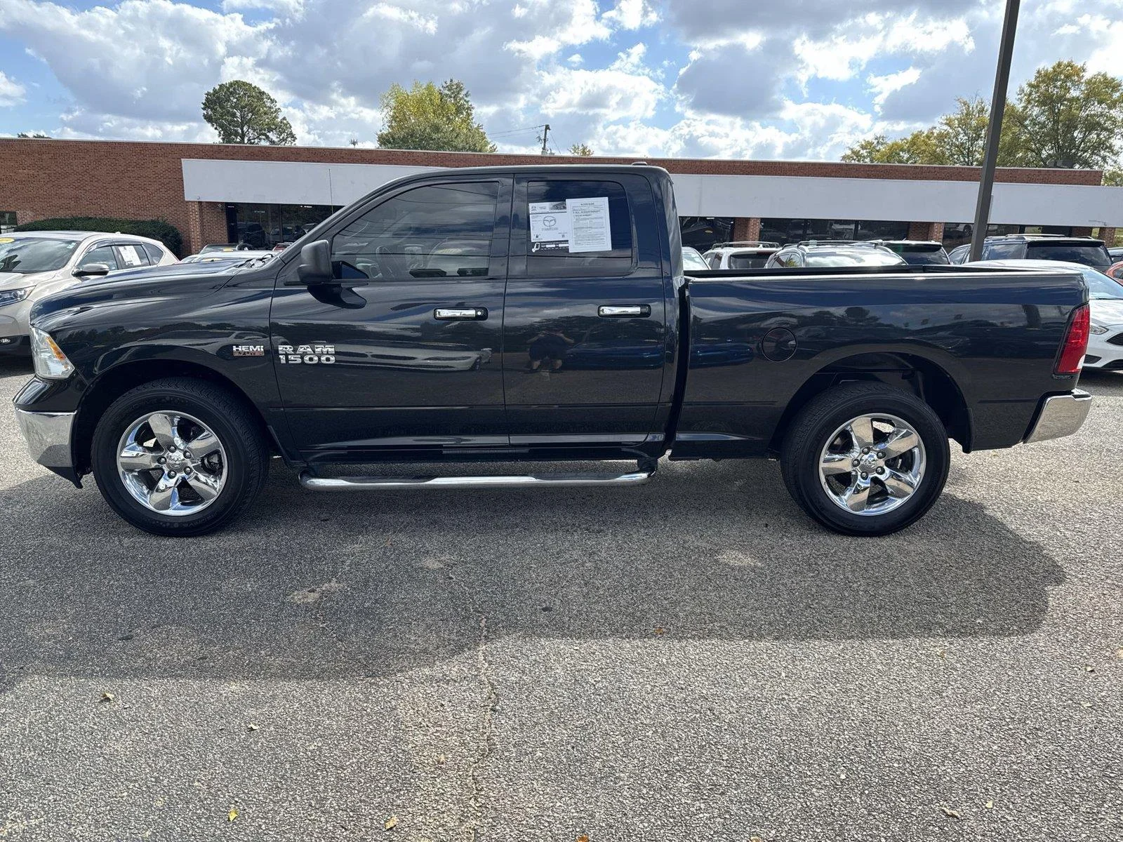 Used 2016 Brilliant Black Crystal Pearlcoat Ram Big Horn image 18