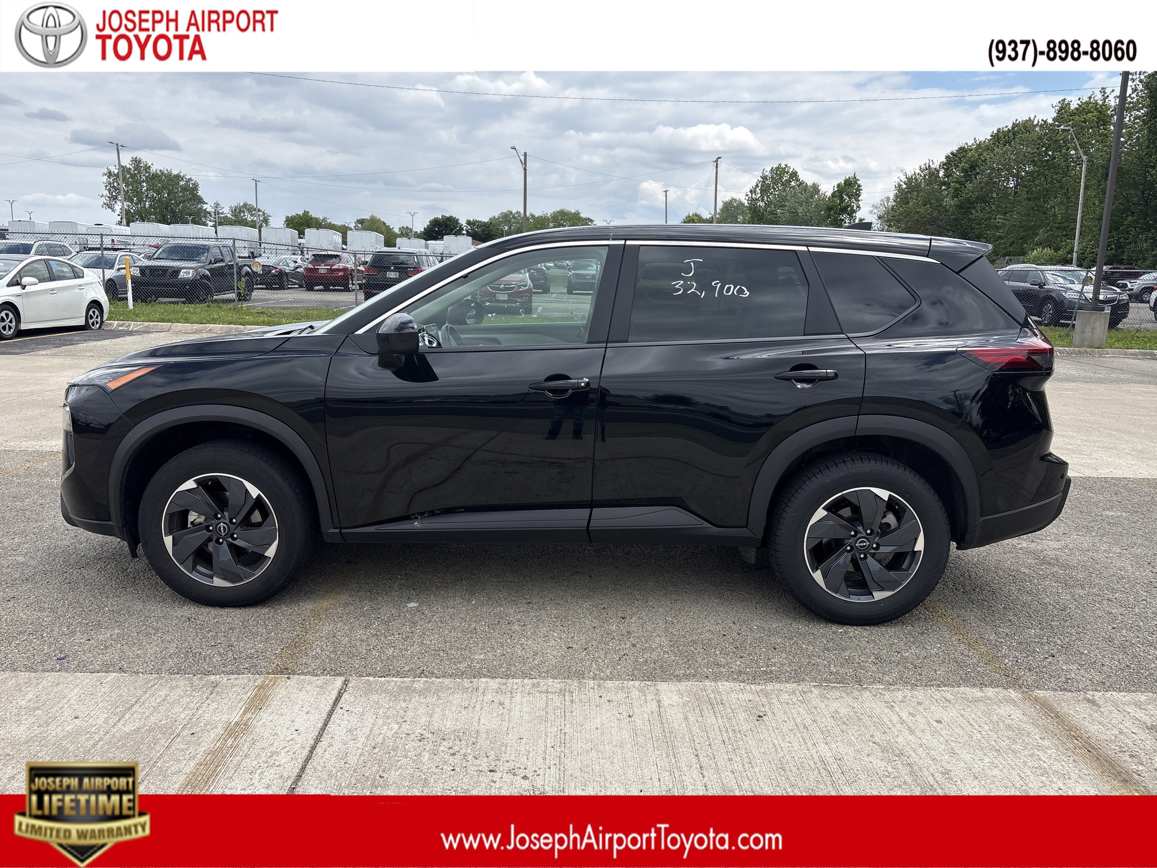 Super Black 2025 Nissan Rogue SV FWD SUV / Crossover Front-Wheel Drive Automatic