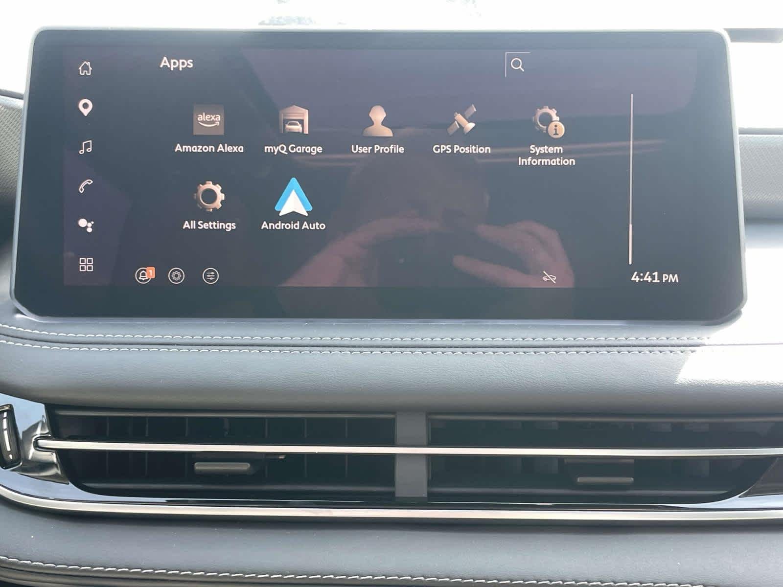 New 2026 Mineral Black INFINITI LUXE image 27