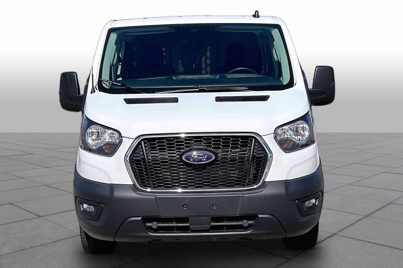 Used 2025 Oxford White Ford  image 4