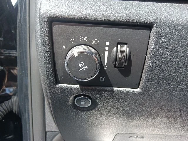 Used 2020 Black Jeep Summit image 18
