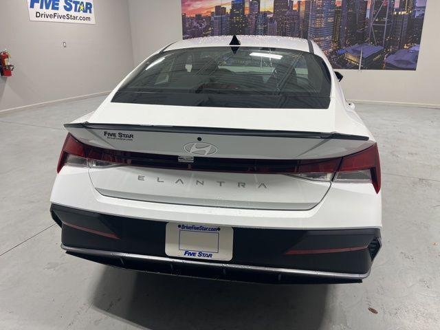 New 2026 White Hyundai SEL Sport image 24
