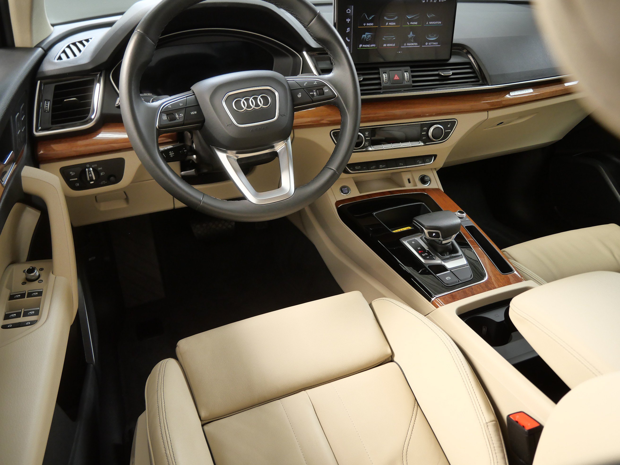 Used 2023 Audi Q5 Premium with VIN WA1G2AFY4P2103233 for sale in Minnetonka, Minnesota