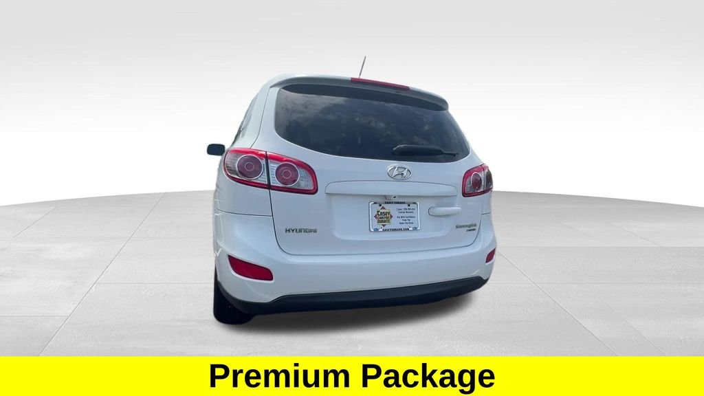 Used 2011 White Hyundai SE image 11
