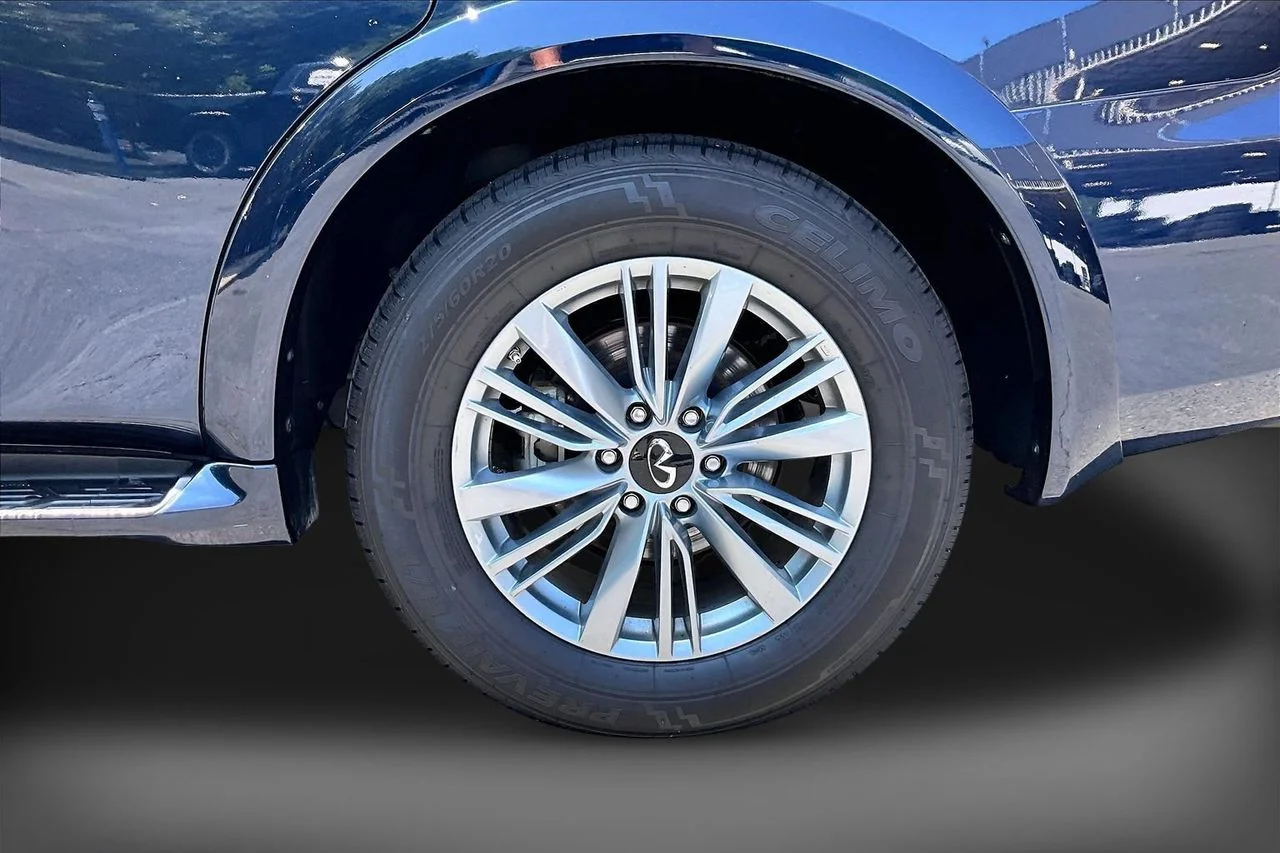 Used 2024 Blue INFINITI LUXE image 35