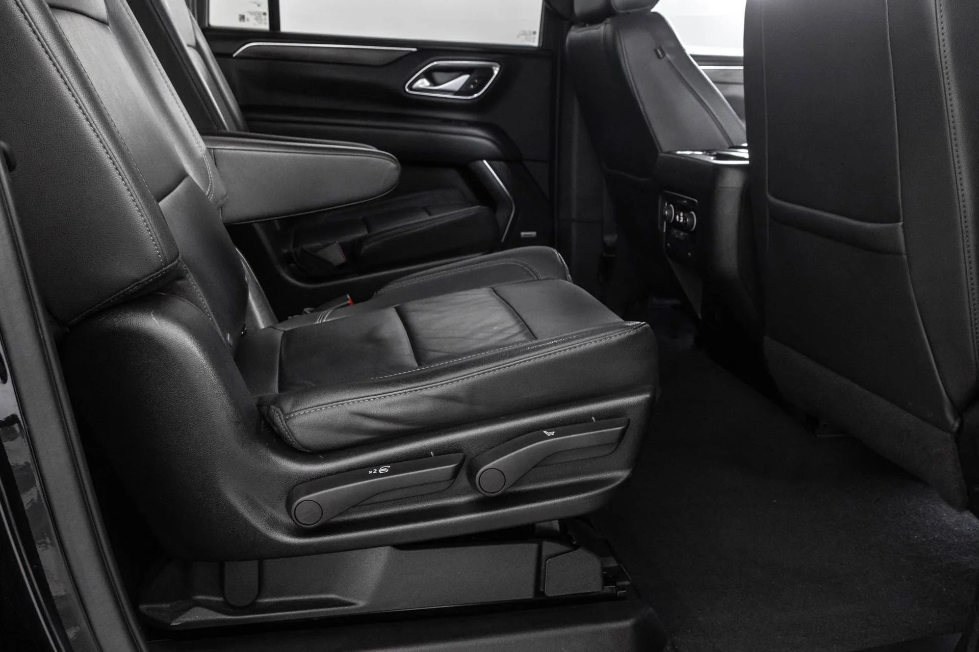 Used 2022 Black Chevrolet LT image 42