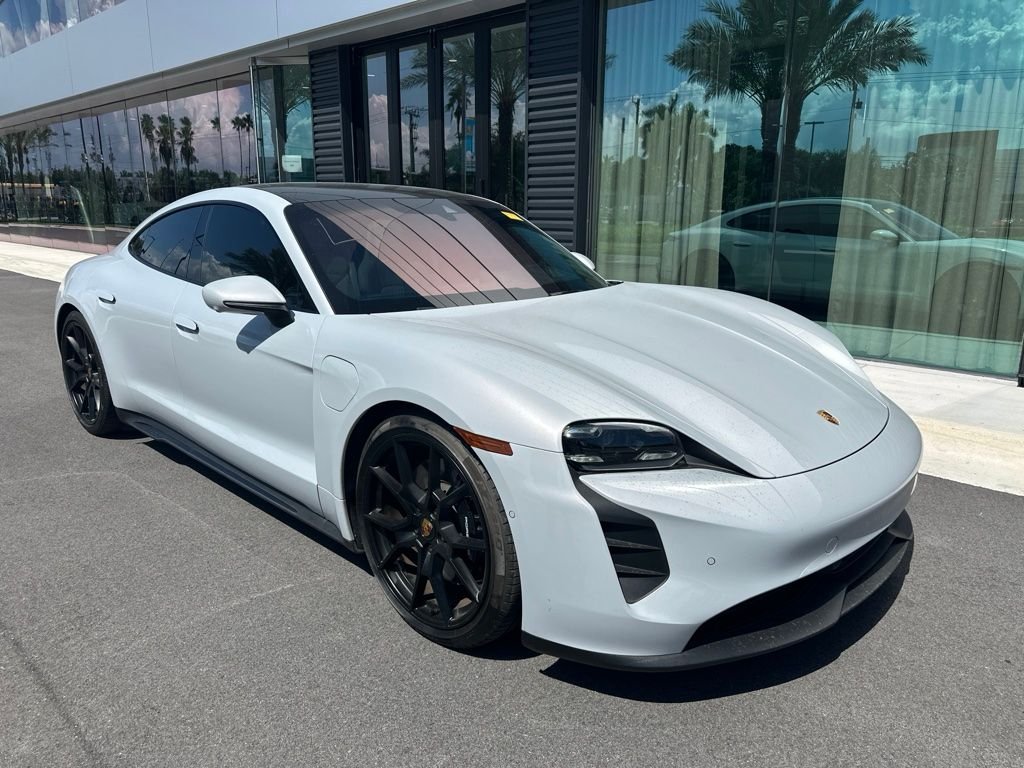 Used 2022 Off-white Porsche GTS image 6