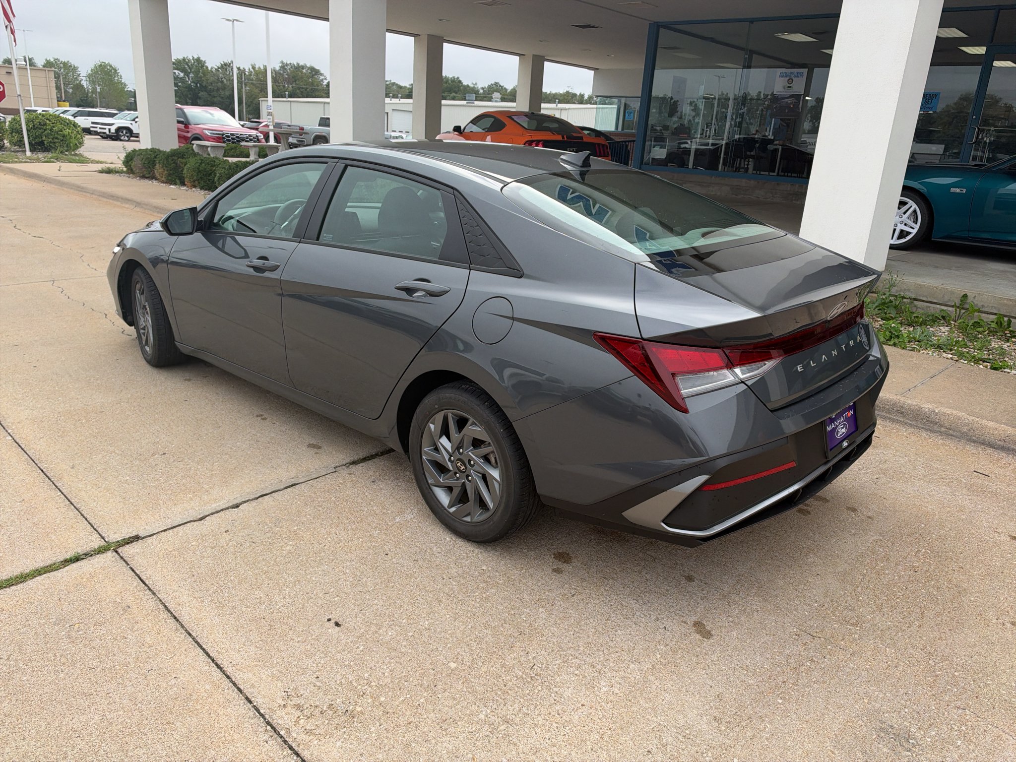 Used 2024 Ecotronic Gray Hyundai SEL image 8