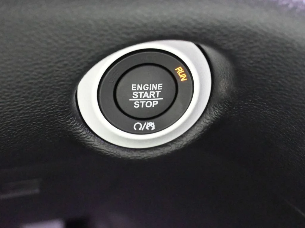 2026 Chrysler Voyager LX - Photo 21