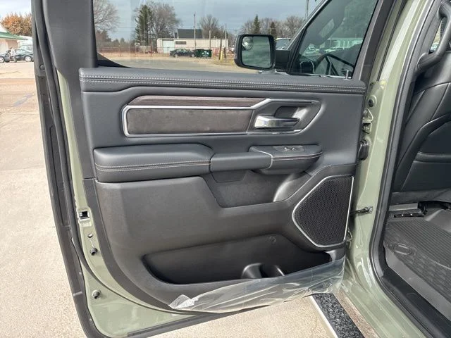 New 2026 Canyon Lake Exterior Paint RAM Laramie image 16