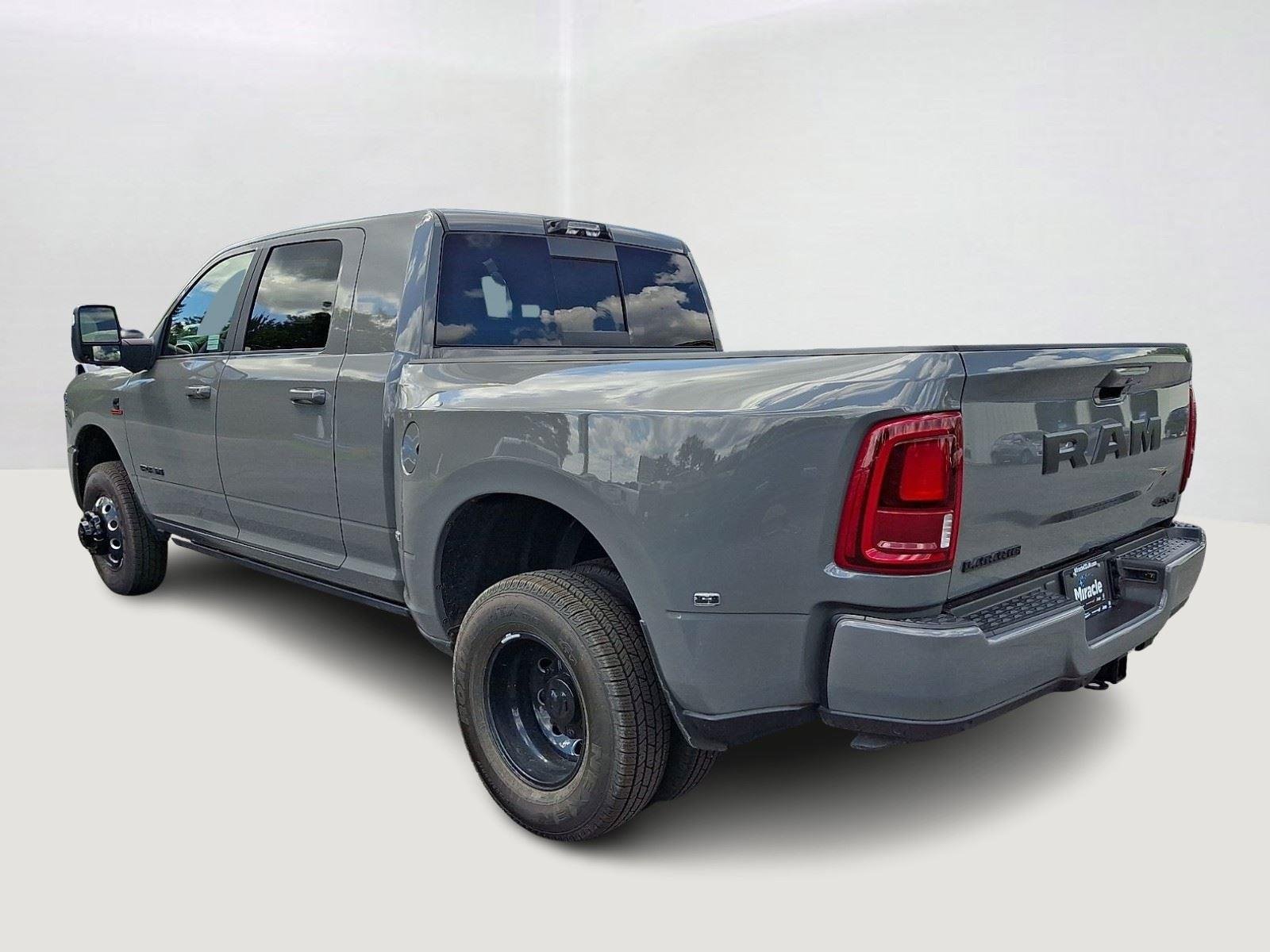 New 2026 Ceramic Gray Clear-Coat Exterior Paint RAM Laramie image 5