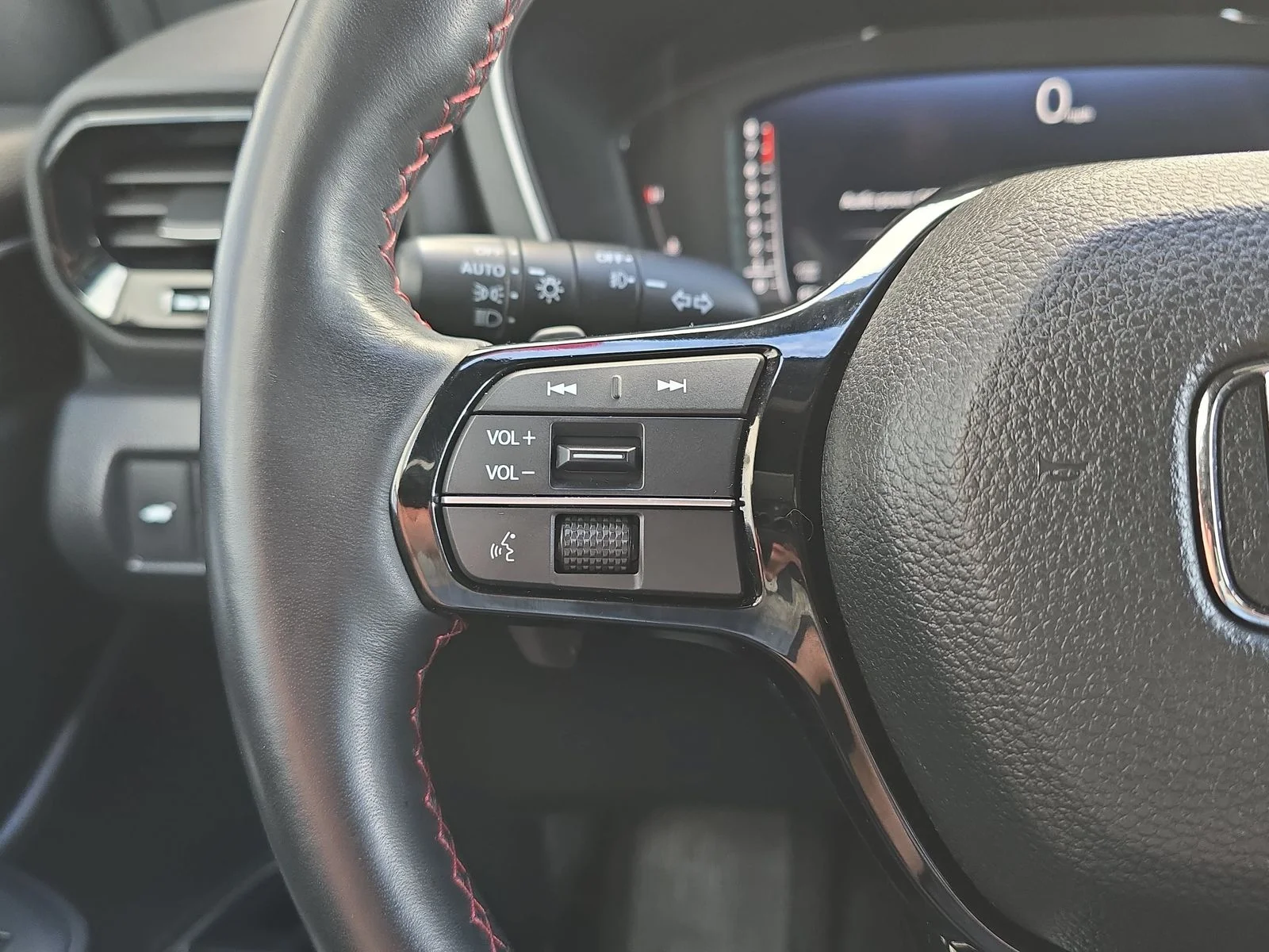 2025 Honda Pilot Black Edition - Photo 20