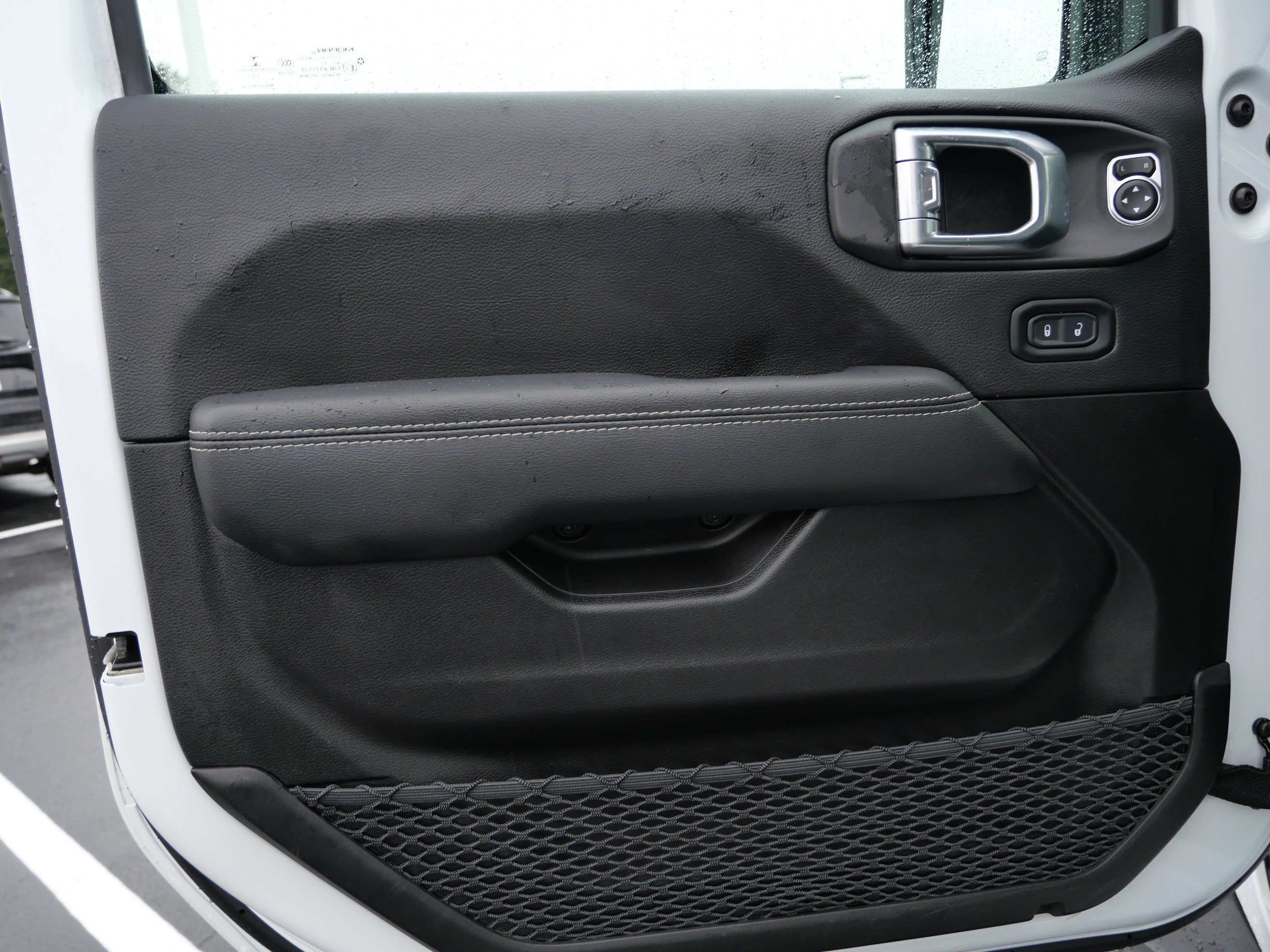 Used 2022 Bright White Clearcoat Jeep Overland image 11