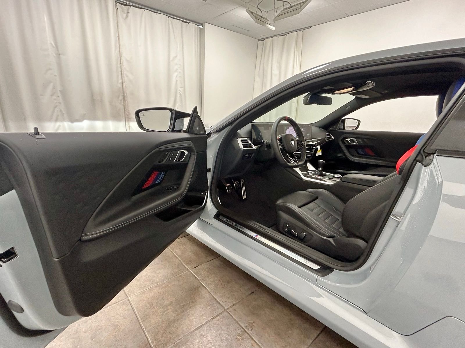 New 2025 Brooklyn Grey Metallic BMW Base image 44