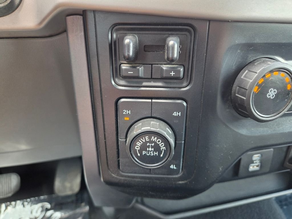 Used 2023 White Ford XL image 26