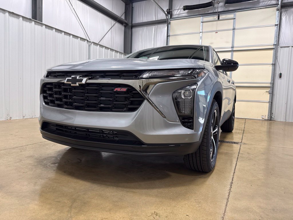 New 2026 Sterling Gray Metallic Chevrolet 1RS image 2