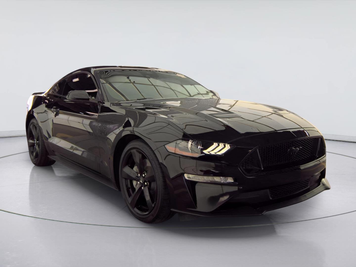 Used 2022 Shadow Black Ford GT Premium image 4