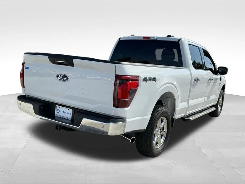 Used 2024  Ford XLT image 9