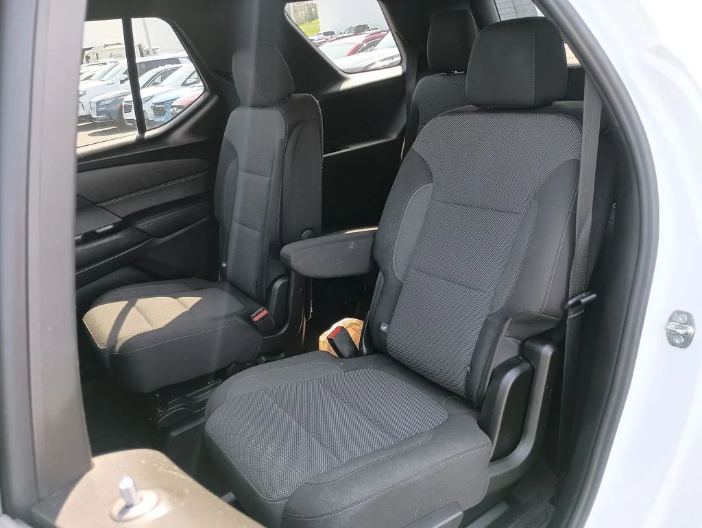 Used 2023 White Chevrolet LT image 30