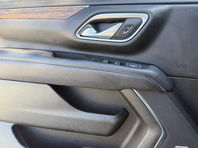 Used 2021 Black Chevrolet Premier image 19