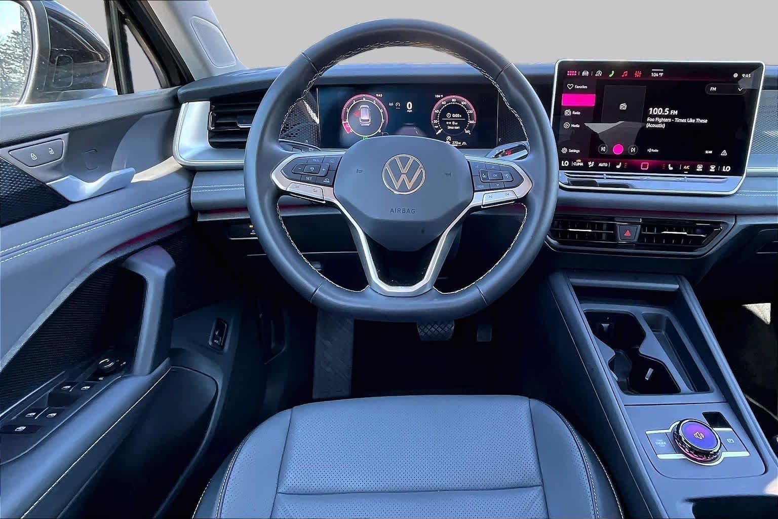 Used 2026  Volkswagen SE image 6
