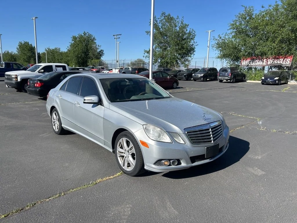 2011 Mercedes-Benz E-Class E350 Luxury 4MATIC's photo