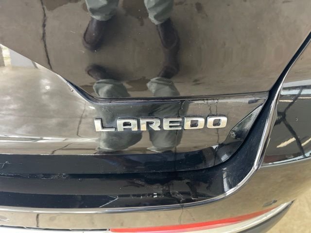 Used 2023 Black Jeep Laredo image 9