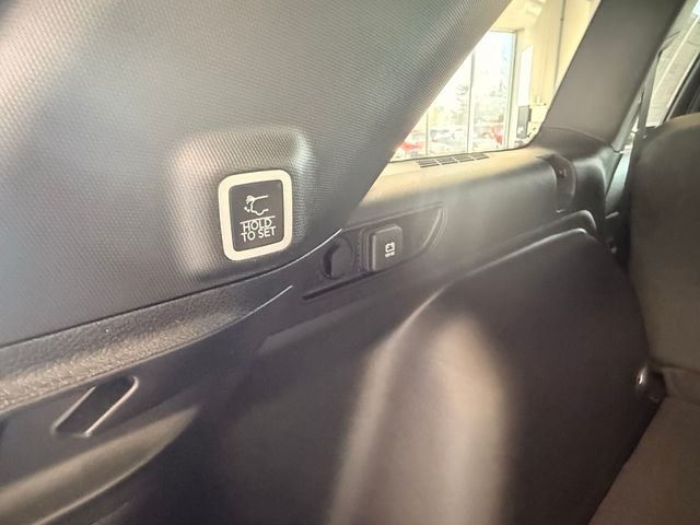 2025 Jeep Grand Cherokee Altitude - Photo 12