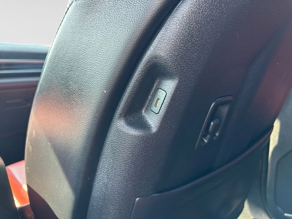 Used 2023 Black Kia SX-Prestige image 41
