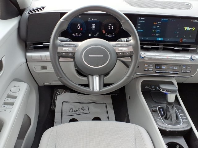 Used 2026  Hyundai SEL Sport image 19