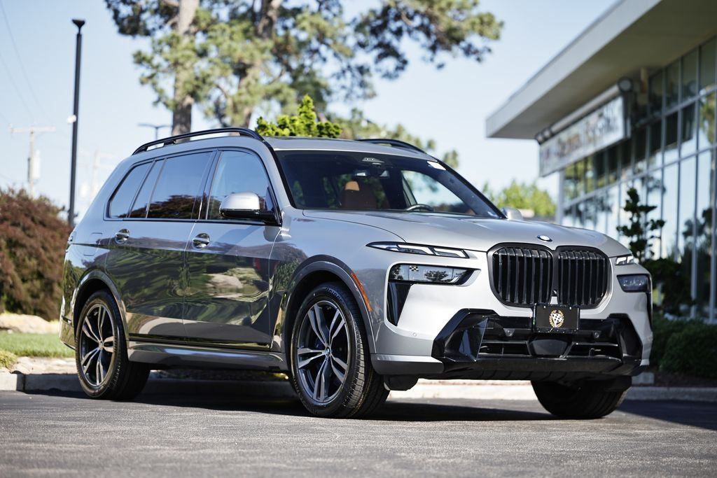 2024 BMW X7 xDrive40i's photo