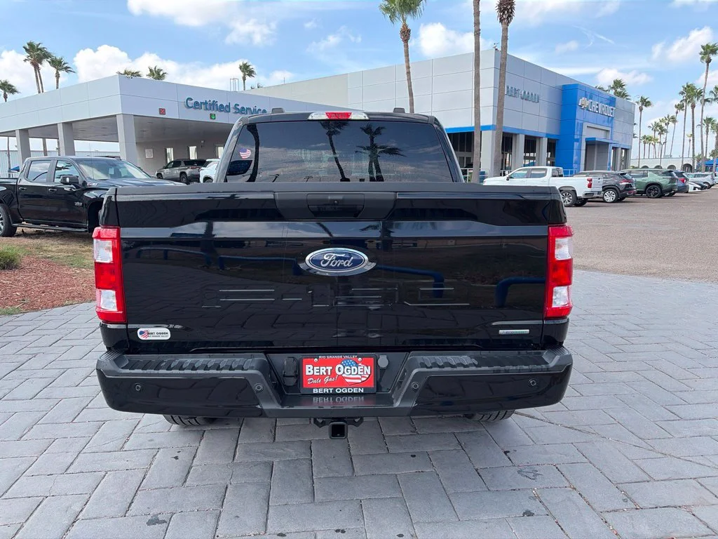 Used 2023 Black Ford XL image 5
