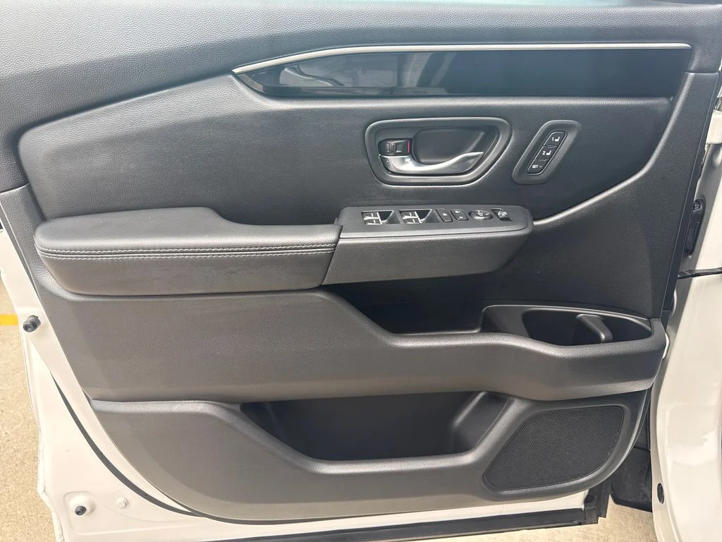 2023 Honda Pilot EX-L - Photo 10