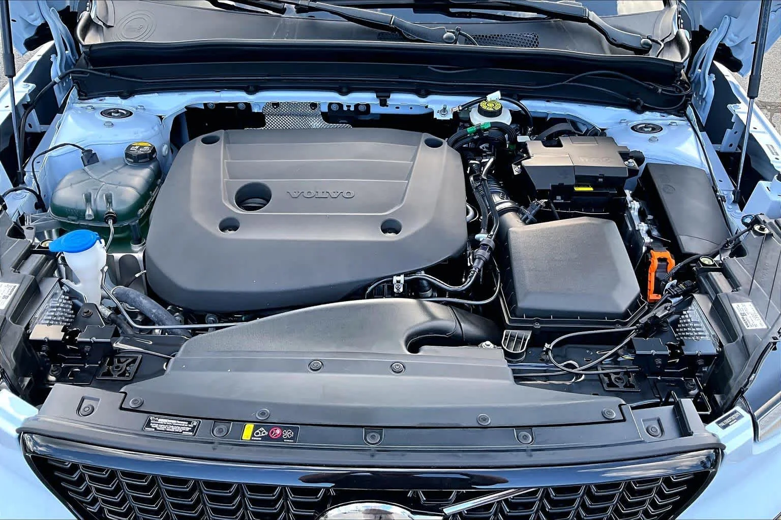 New 2026 Cloud Blue Volvo Plus image 14