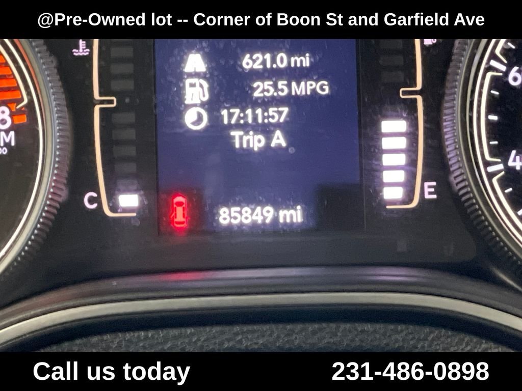 Used 2019 White Jeep Latitude Plus image 22