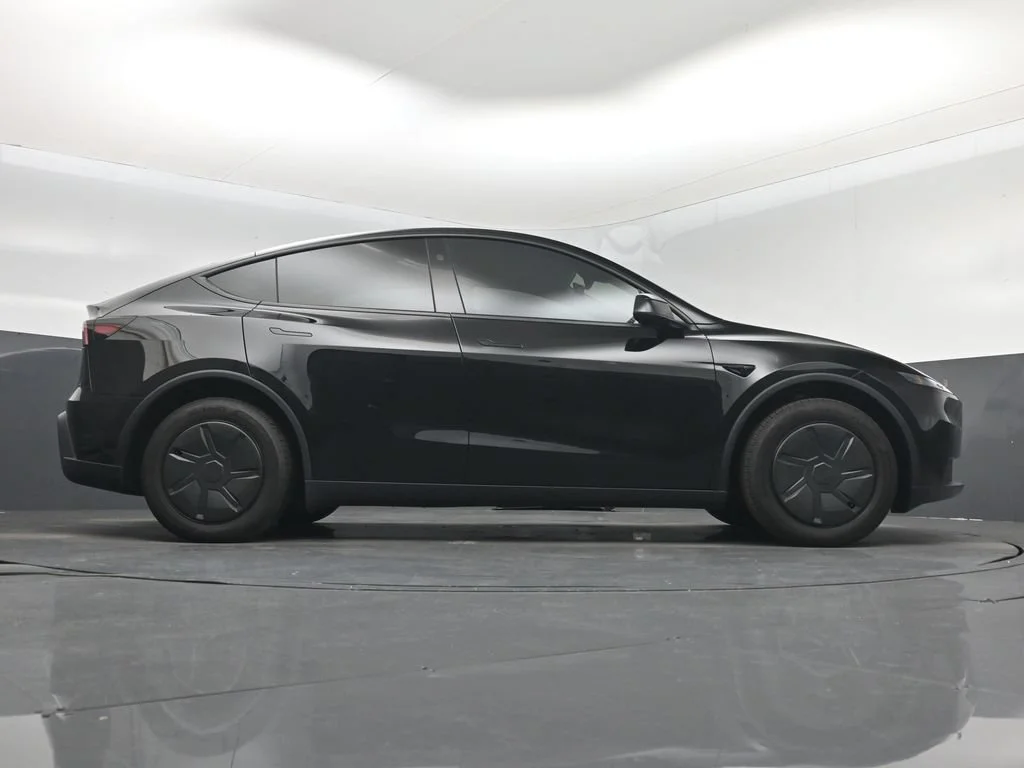 Used 2026 Black Tesla Premium image 16