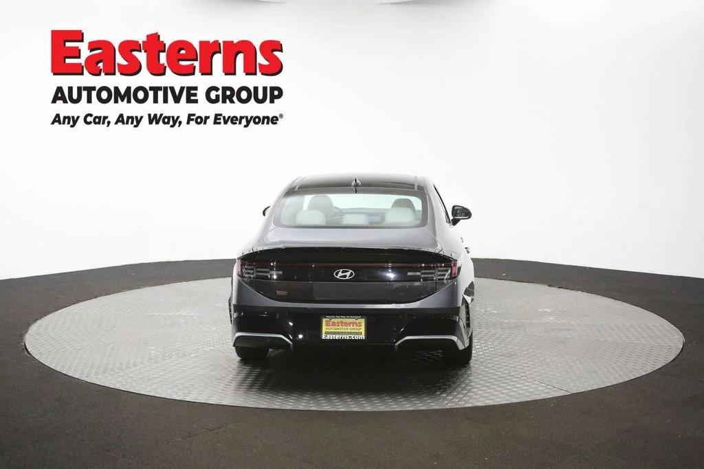 Used 2024 Gray Hyundai SEL image 38