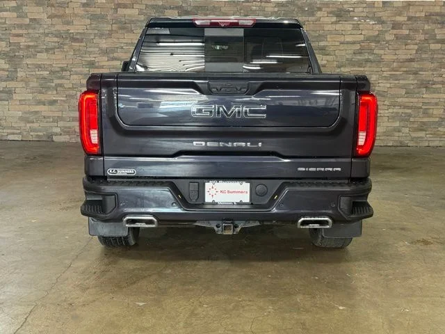 Used 2022 Titanium GMC Denali Ultimate image 7