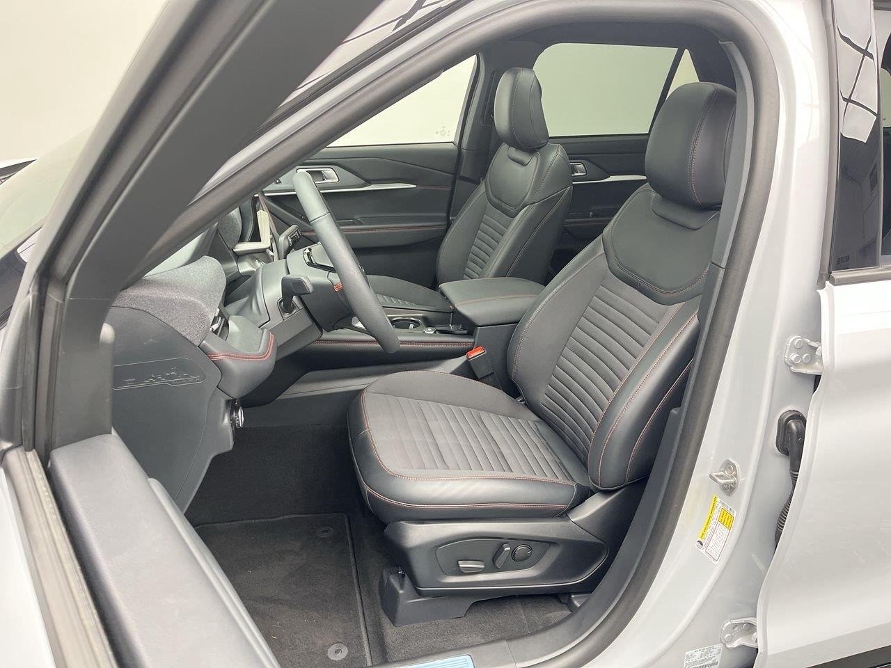 Used 2026 Space White Ford ST-Line image 10