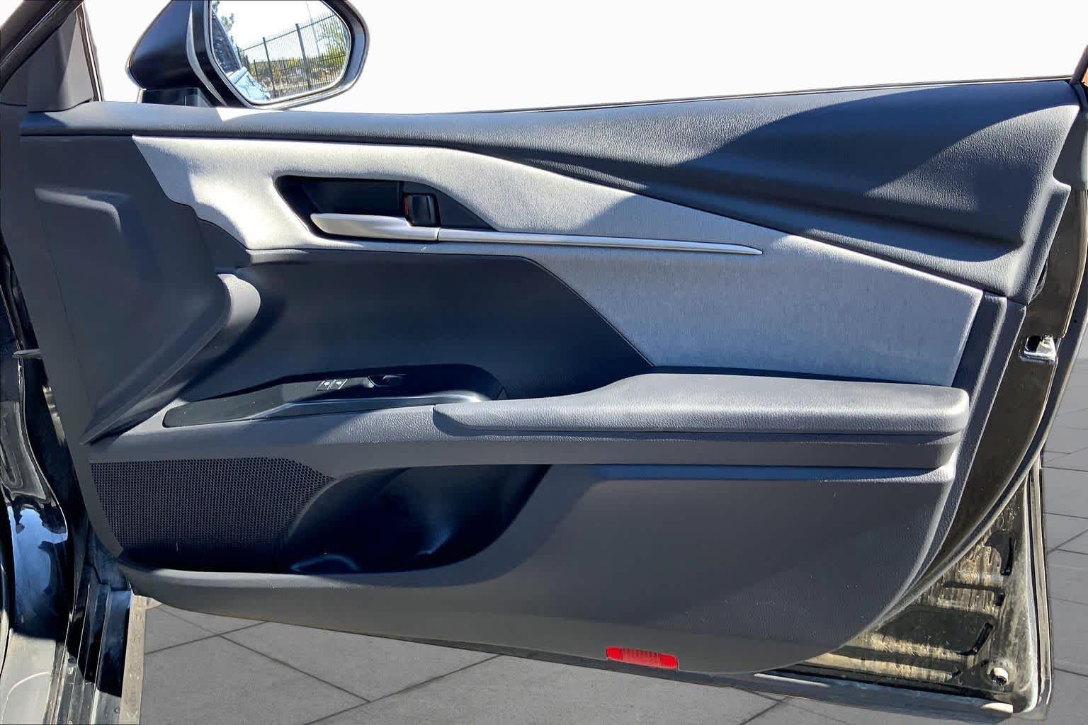 Used 2025 Midnight Black Metallic Toyota LE image 20
